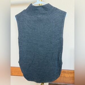 Express sleeveless Charcoal Knit Sweater tunic